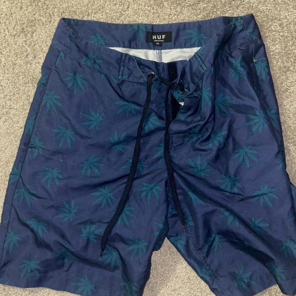 HUF Board shorts - Picture 1 of 3